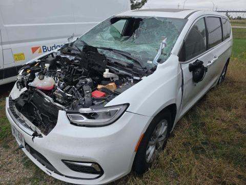 2026 Chrysler Pacifica Limited photo
