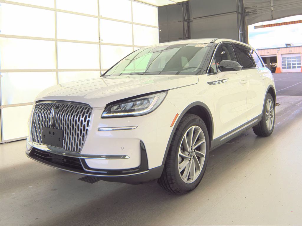 2025 Lincoln Corsair Premiere photo