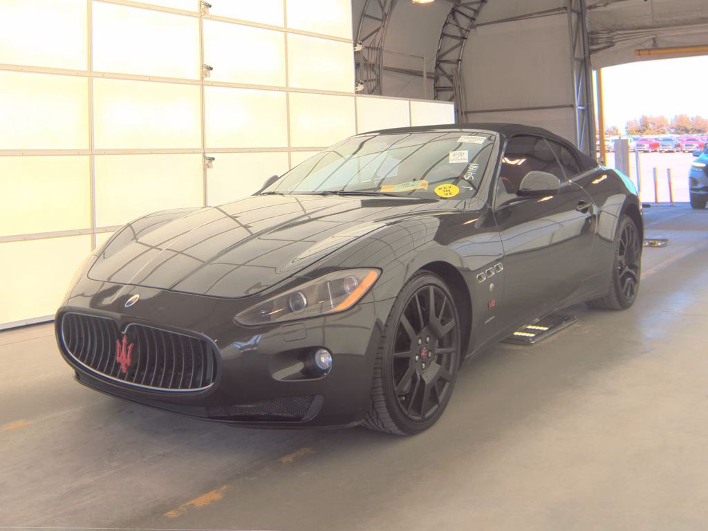 2011 Maserati Granturismo photo