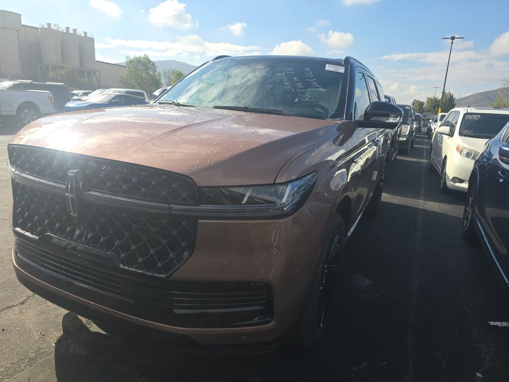 2025 Lincoln Navigator Black Labl photo