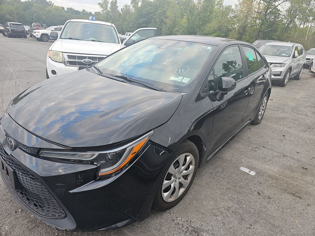 2021 Toyota Corolla LE photo