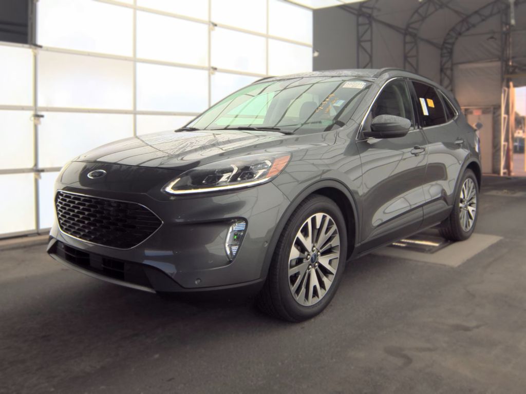2021 Ford Escape Titan Hybr photo