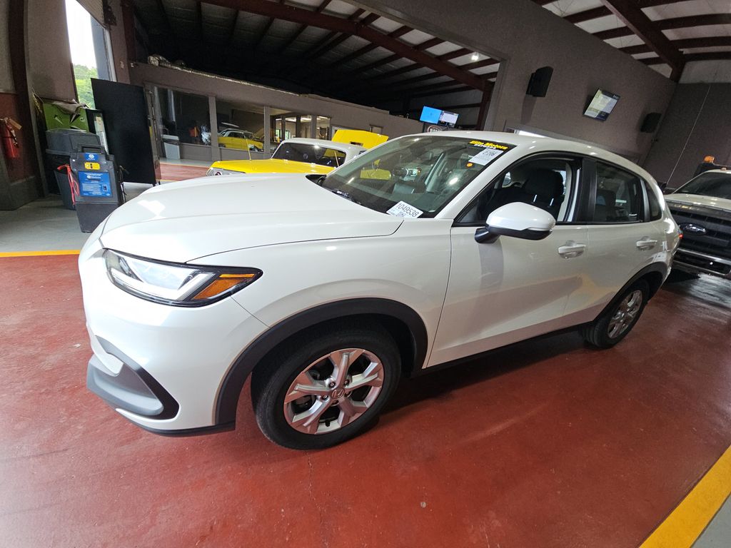 2025 Honda HR-V LX photo