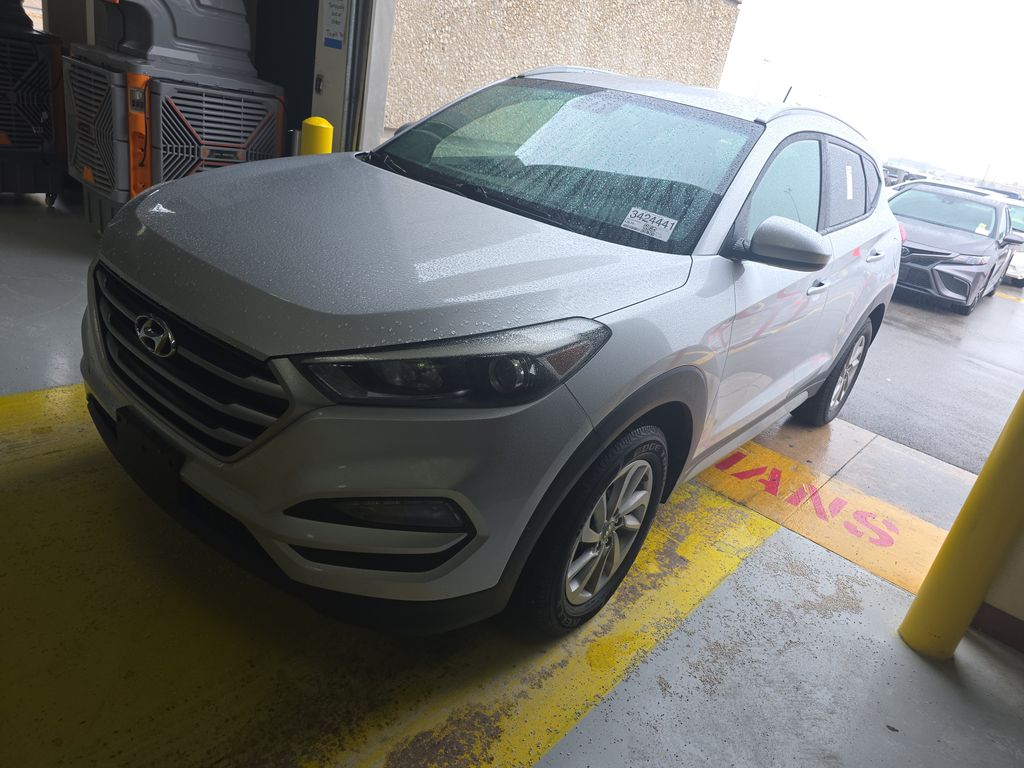 2017 Hyundai Tucson SE photo