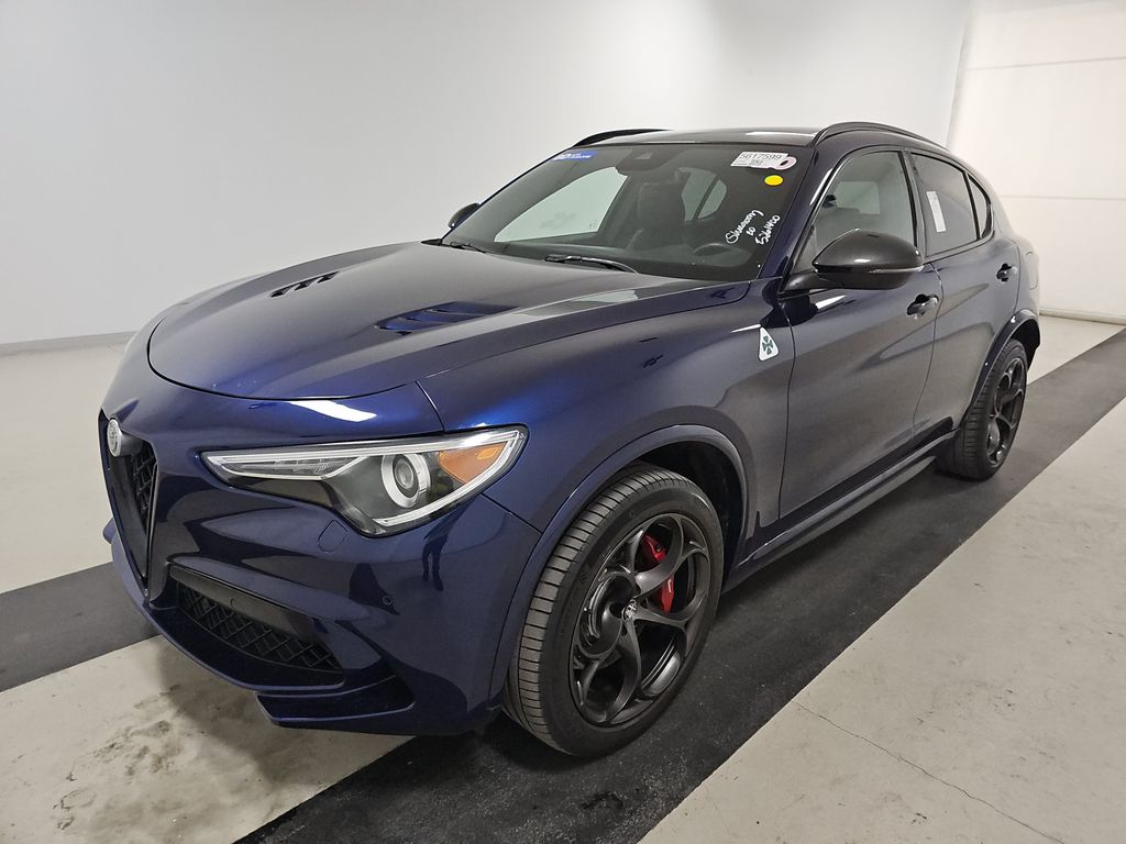 2020 Alfa Romeo Stelvio Quadrifogl photo