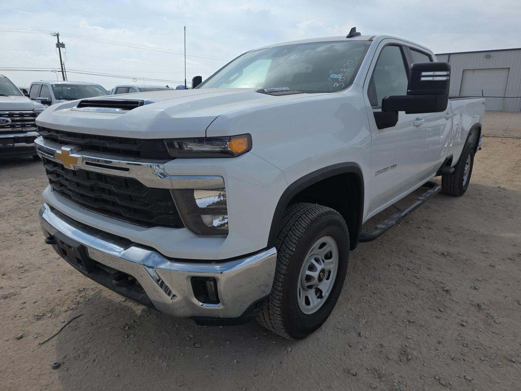 2025 Chevrolet Silverado 2500HD LT photo