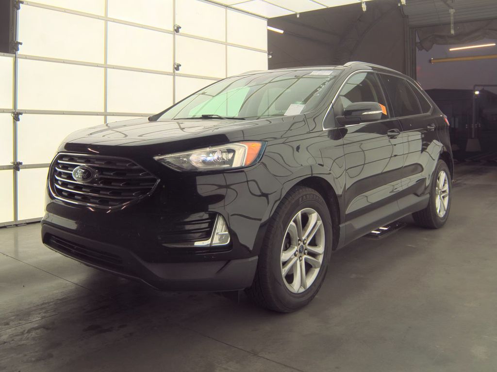 2019 Ford Edge SEL photo