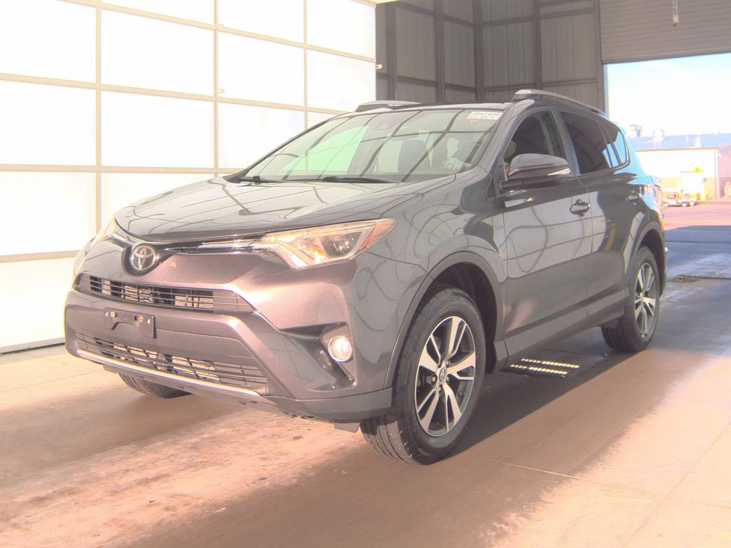 2018 Toyota RAV4 XLE photo