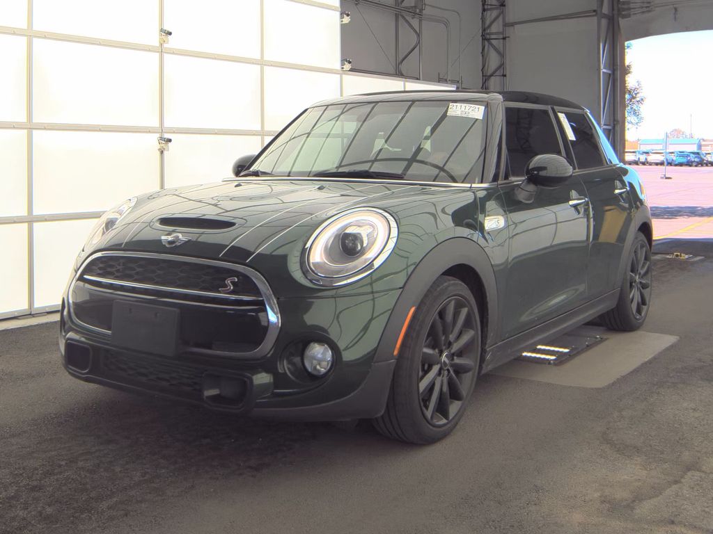 2016 MINI Hardtop S photo
