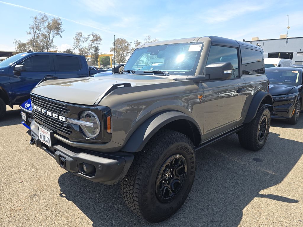 2025 Ford Bronco Badlands photo