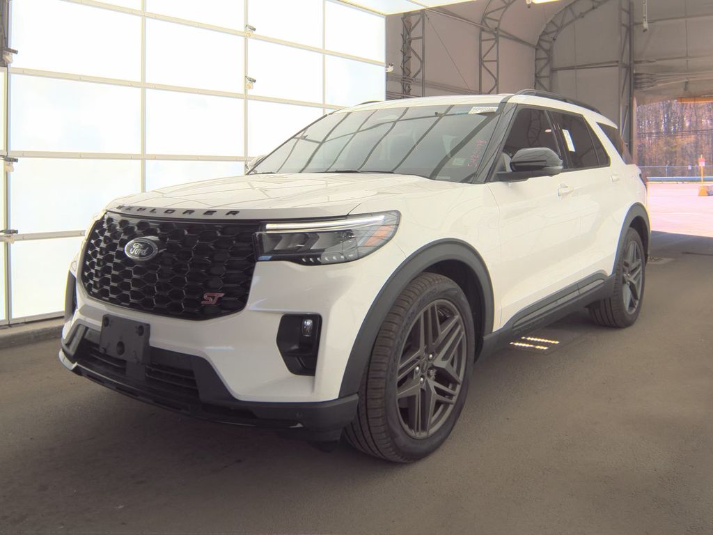 2025 Ford Explorer ST photo