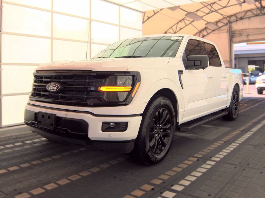2025 Ford F-150 XLT photo