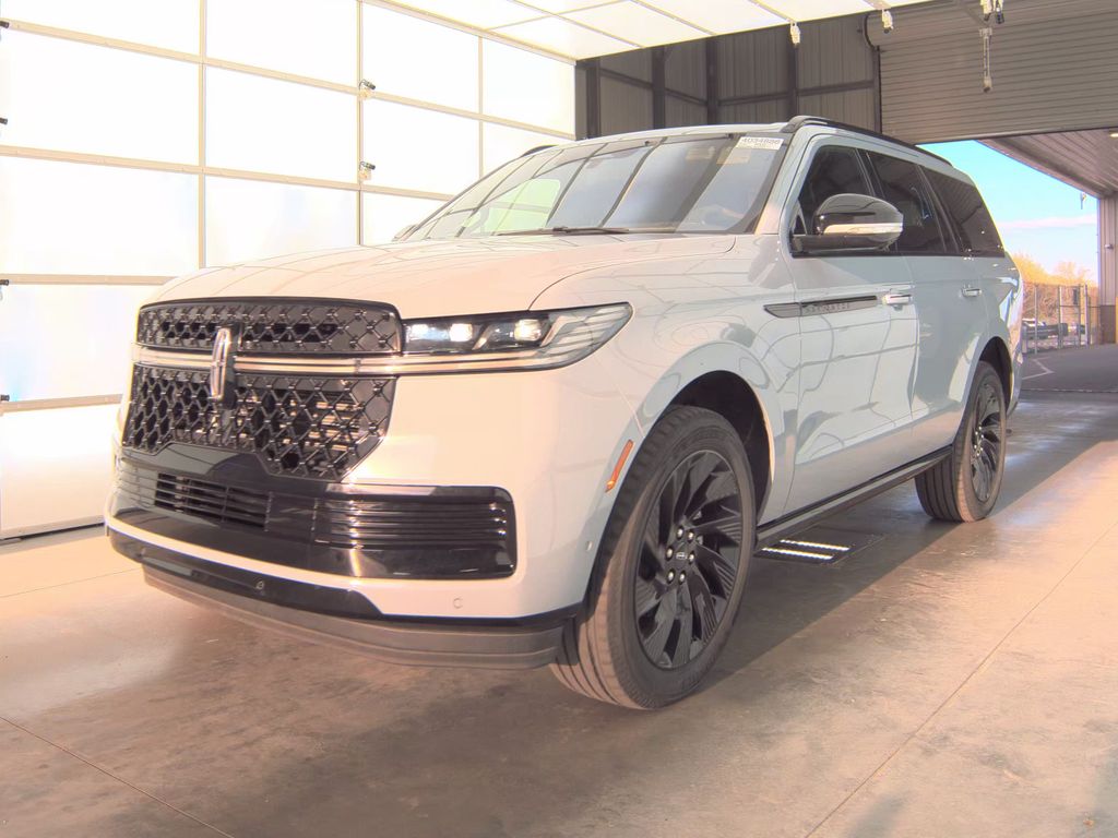 2025 Lincoln Navigator Reserve photo