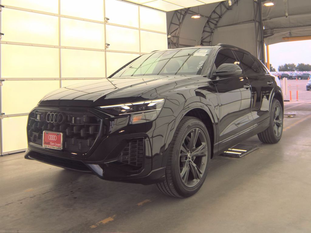 2026 Audi Q8 Premium photo