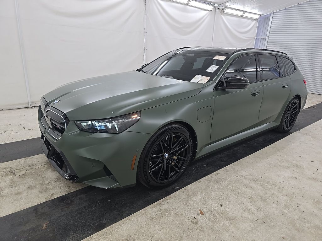 2025 BMW M5 photo
