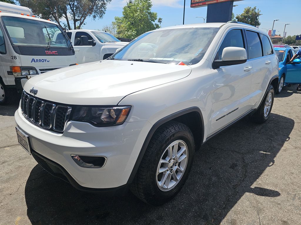 2018 Jeep Grand Cherokee Laredo E photo