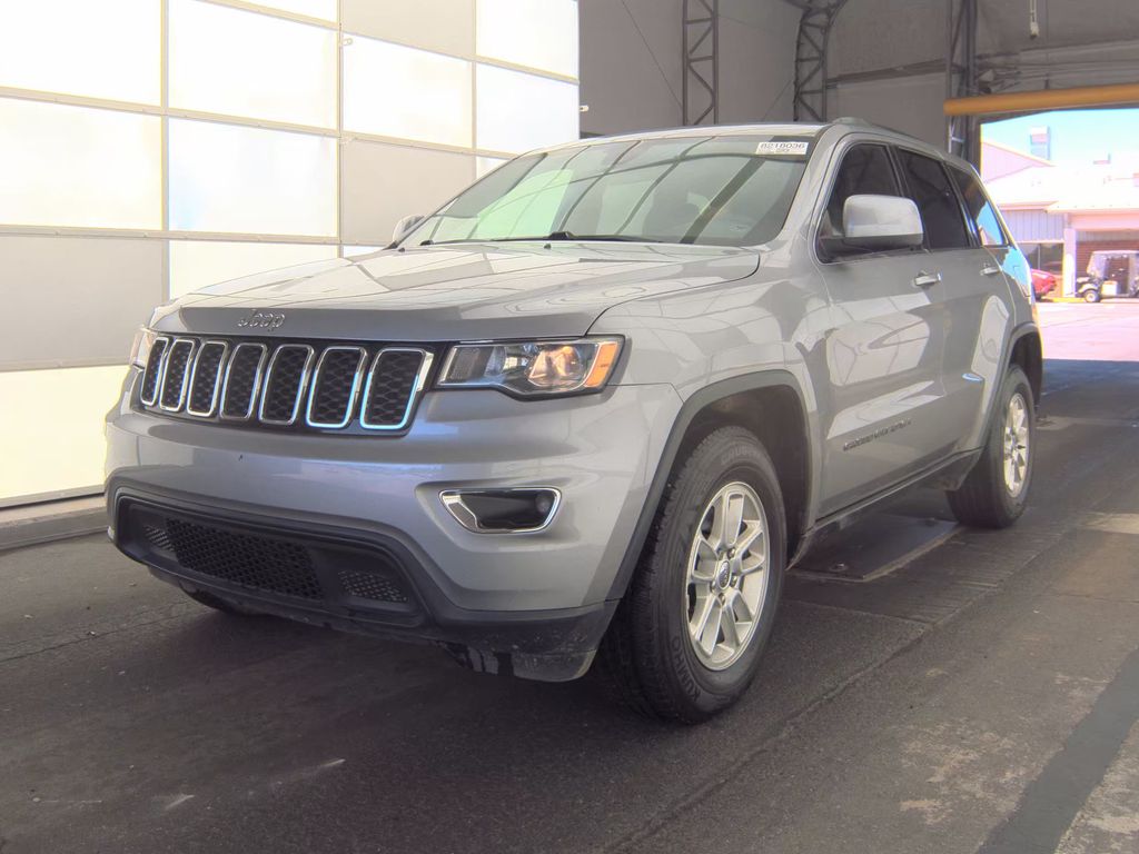 2018 Jeep Grand Cherokee Laredo E photo