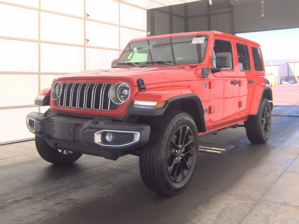 2025 Jeep Wrangler Sahara photo
