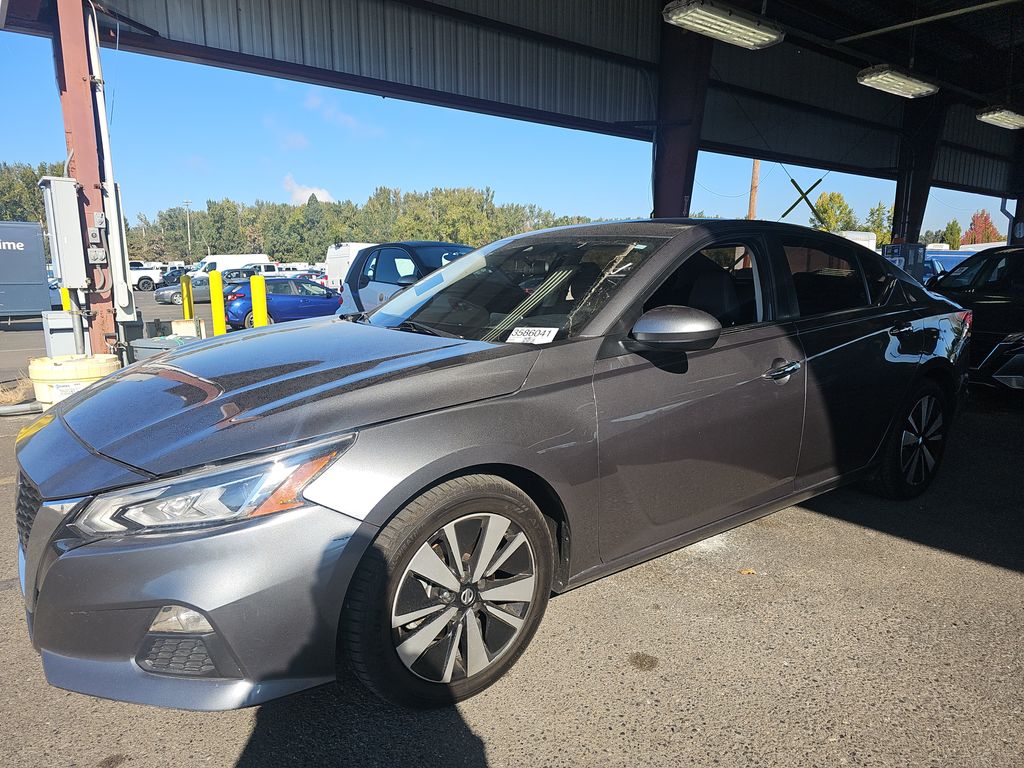 2021 Nissan Altima 2.5 SV photo