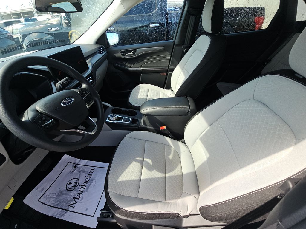 2026 Ford Escape Active photo