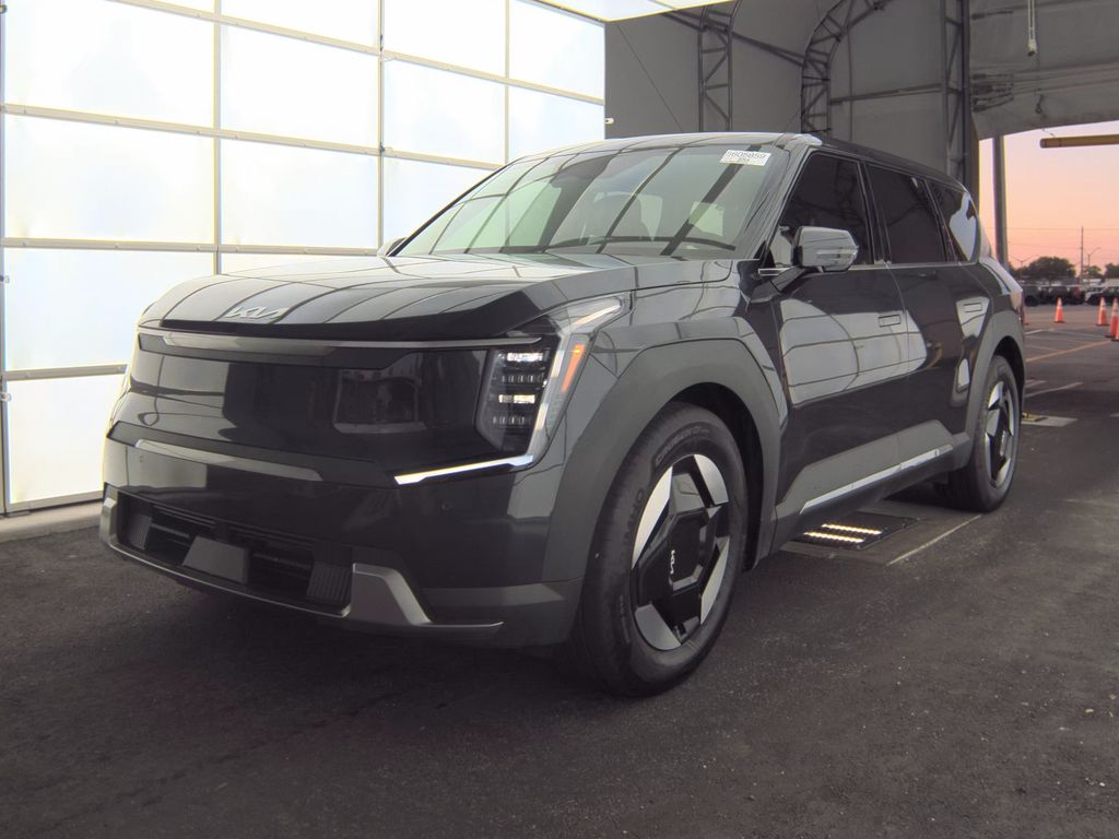 2026 Kia EV9 Light S/R photo