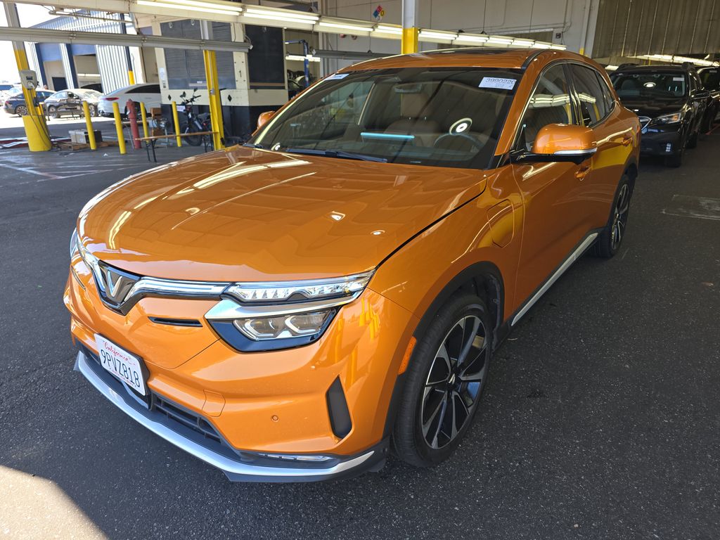 2024 VinFast VF 8 Plus photo
