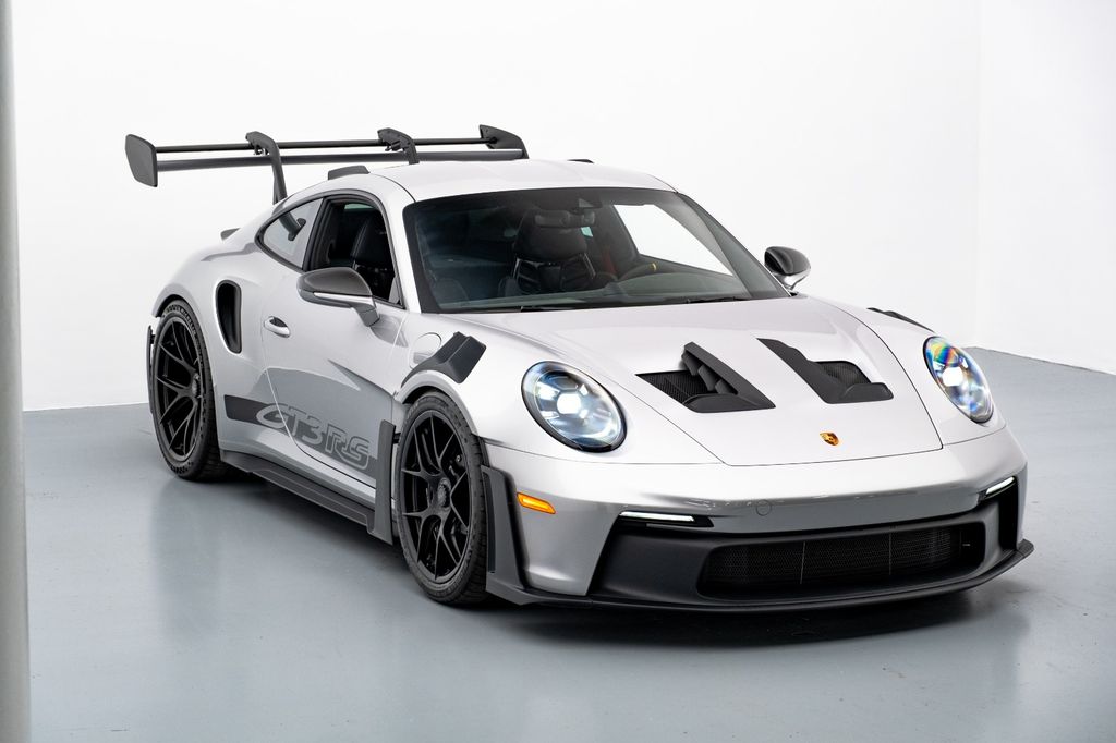 2025 Porsche 911 GT3 RS photo