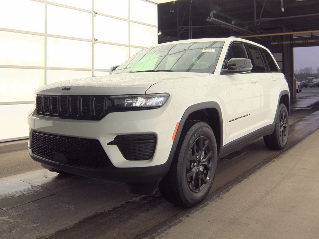 2025 Jeep Grand Cherokee Altitude X photo