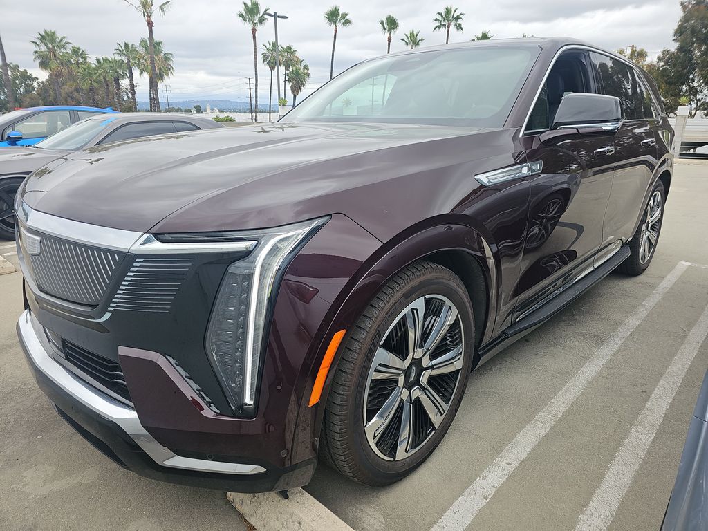 2025 Cadillac Escalade Luxury 2 photo