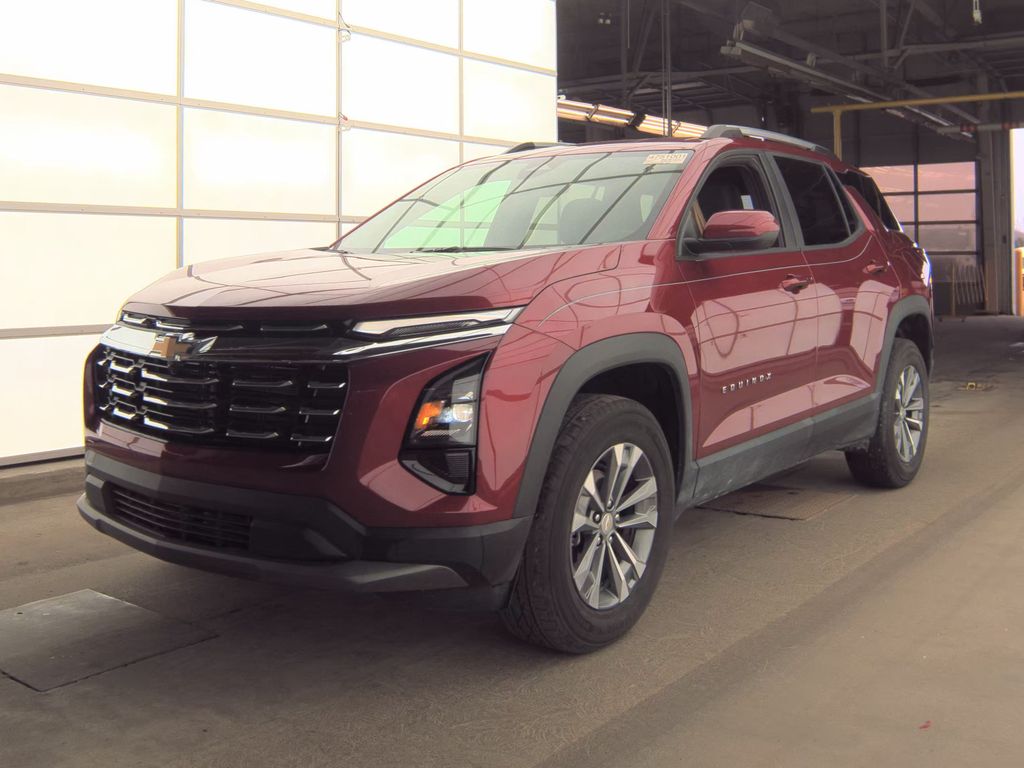 2025 Chevrolet Equinox FWD LT photo