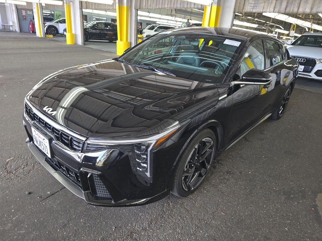 2025 Kia K4 GT-Line photo