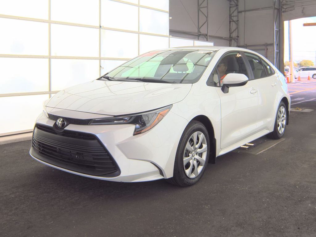 2026 Toyota Corolla LE photo