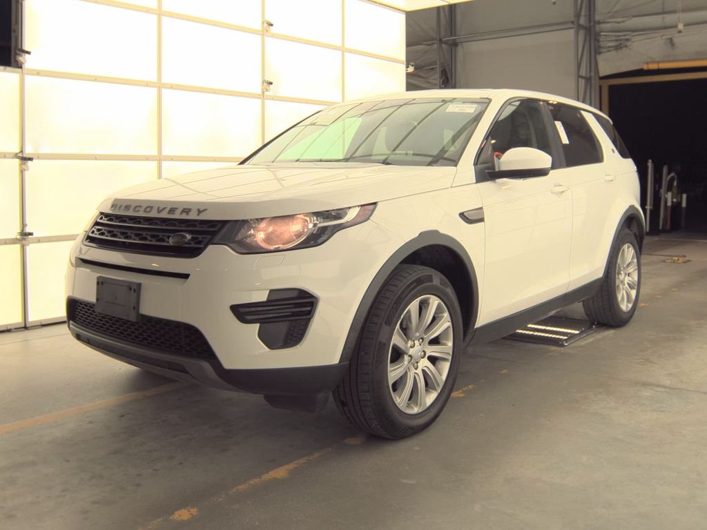 2017 Land Rover Discovery Sport SE photo