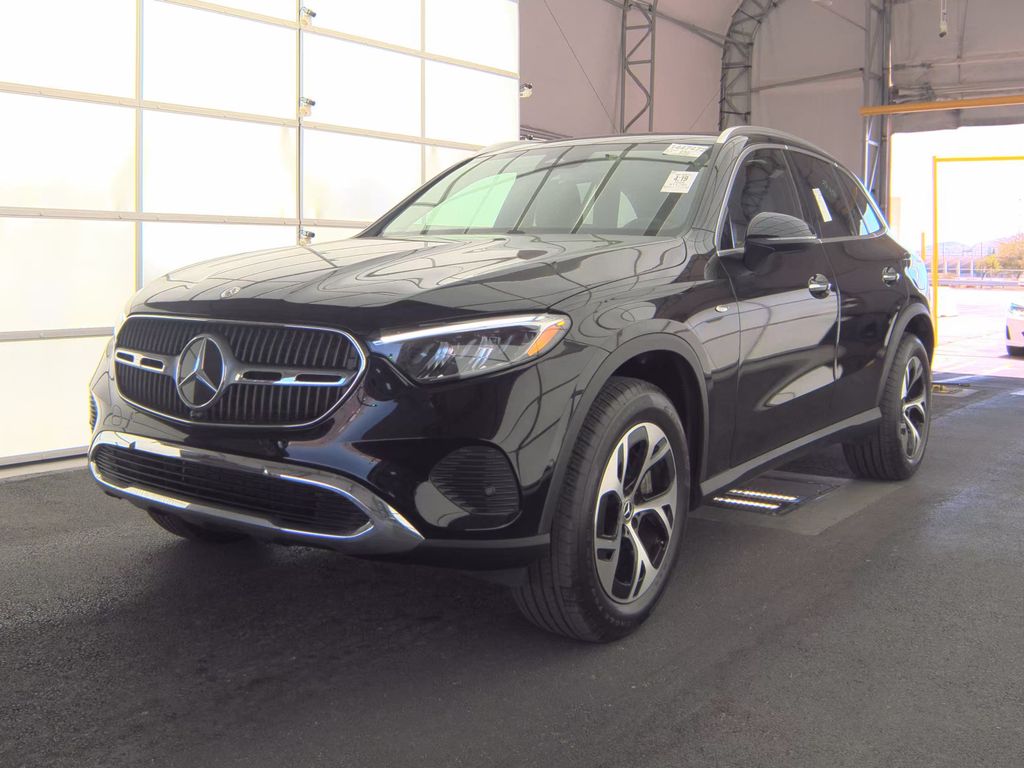 2025 Mercedes-Benz GLC GLC 350E photo