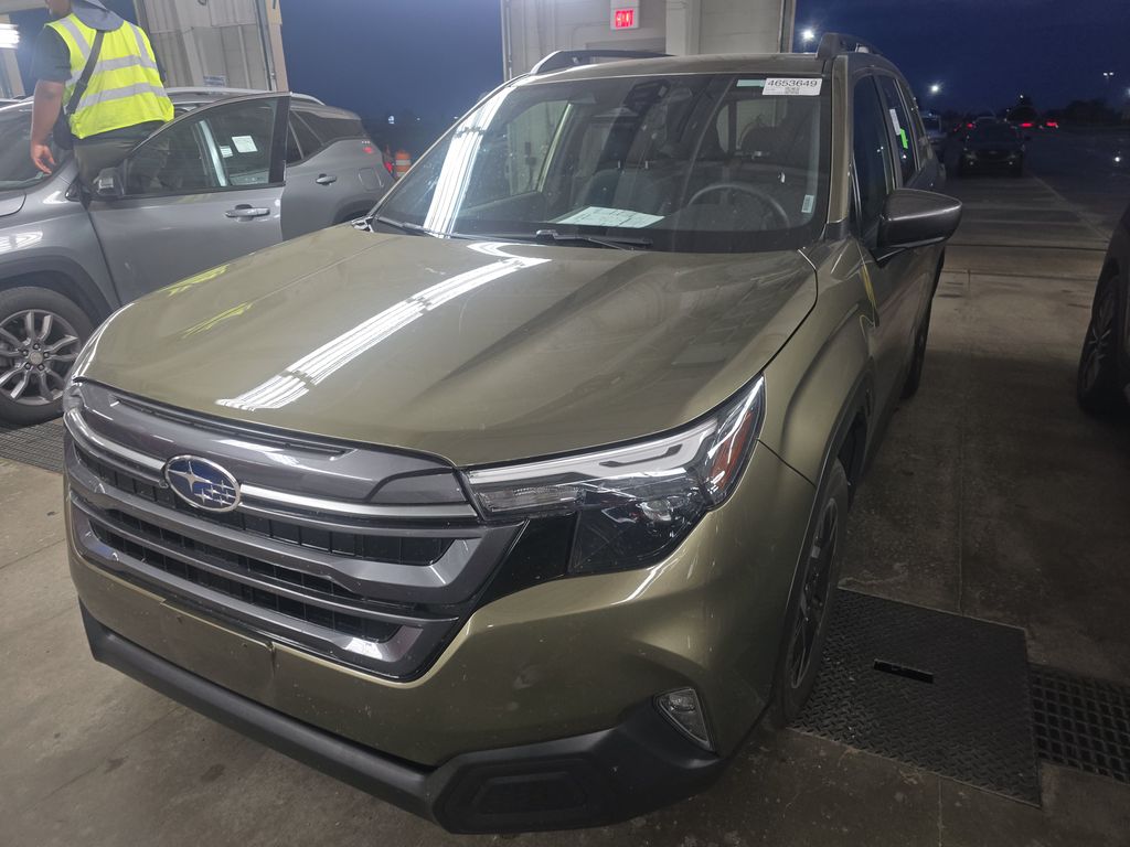 2025 Subaru Forester Premium photo