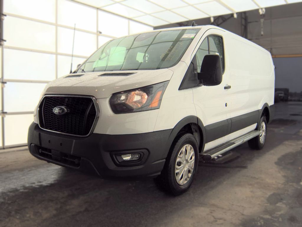2025 Ford T250 Cargo photo