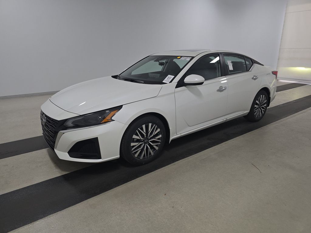 2025 Nissan Altima SV photo