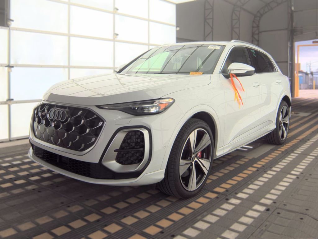 2025 Audi SQ5 Premium + photo
