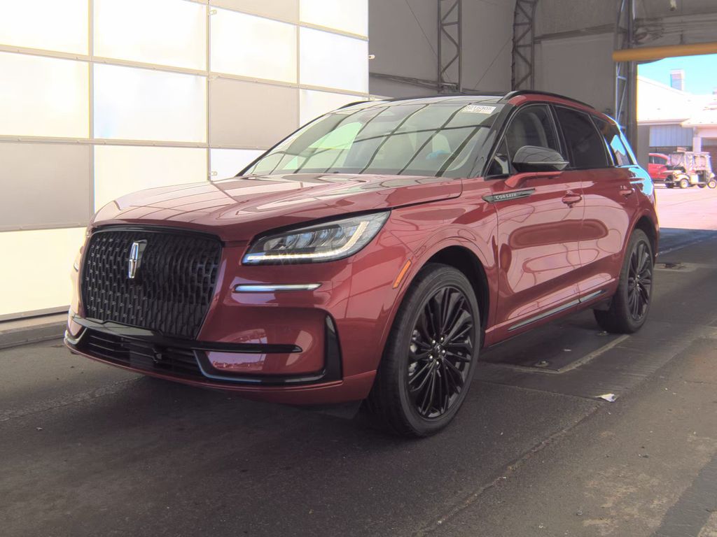 2025 Lincoln Corsair Premiere photo