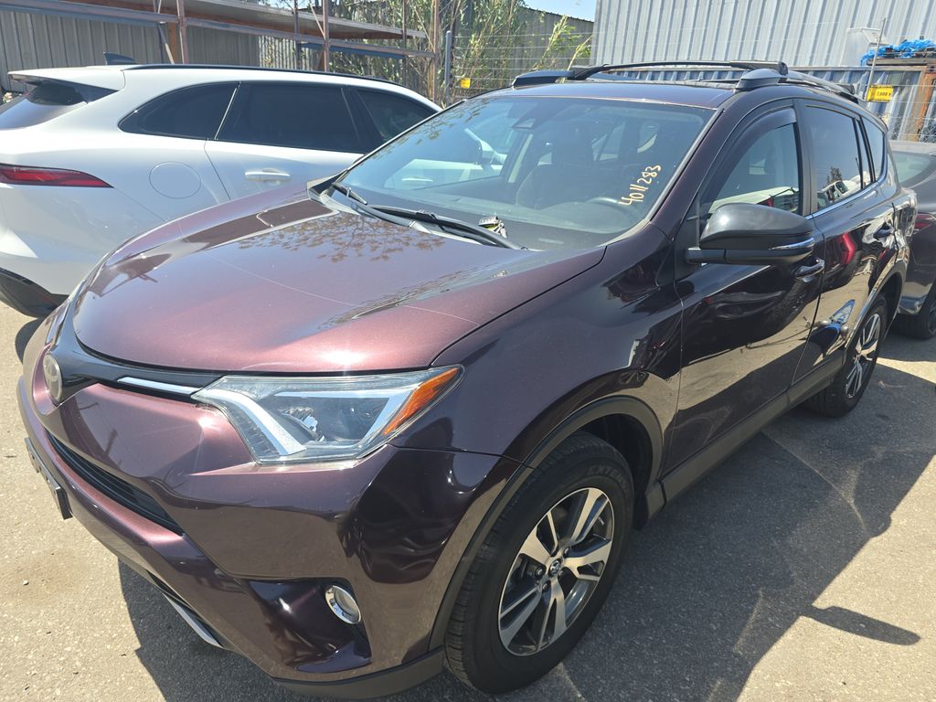 2018 Toyota RAV4 XLE photo