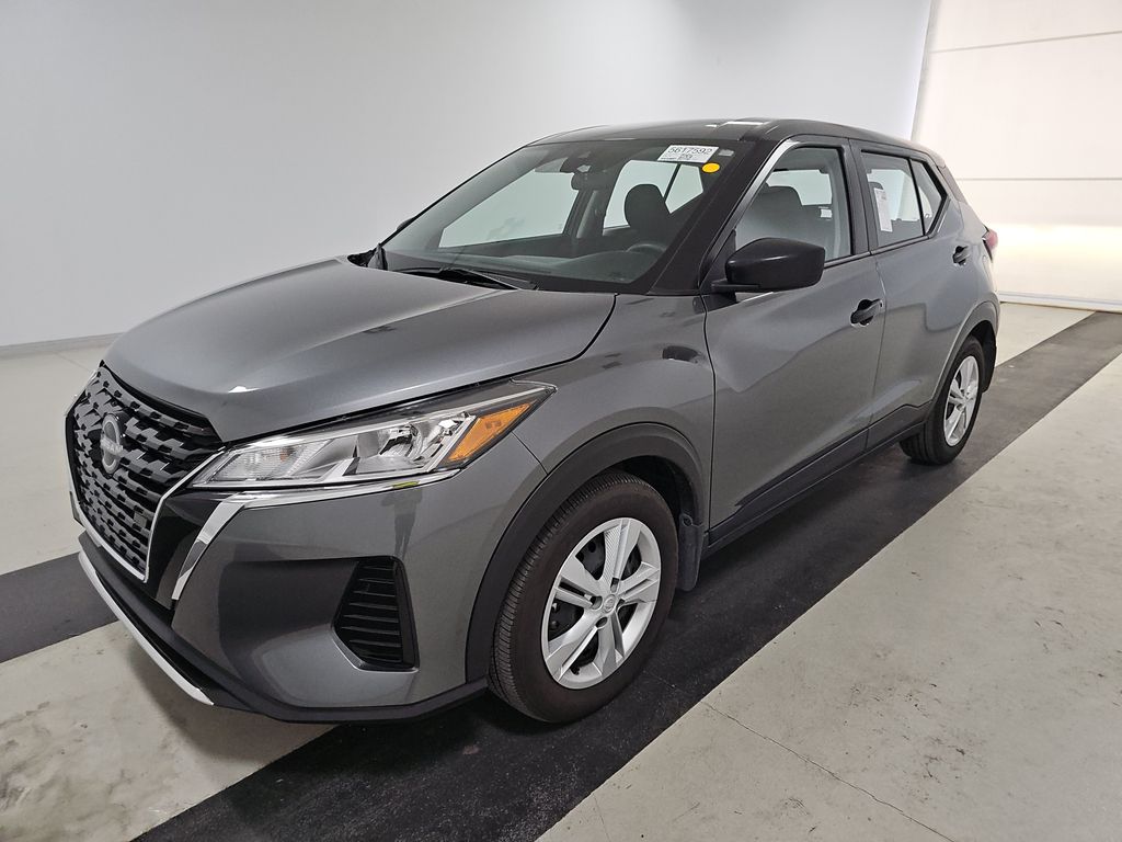 2025 Nissan Kicks Play S photo