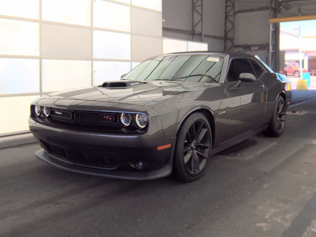 2021 Dodge Challeng R/T photo