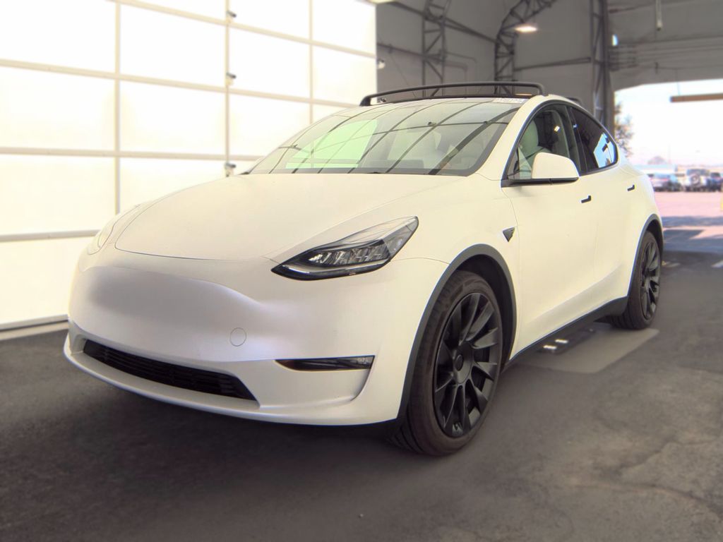 2021 Tesla Model Y Long Range photo