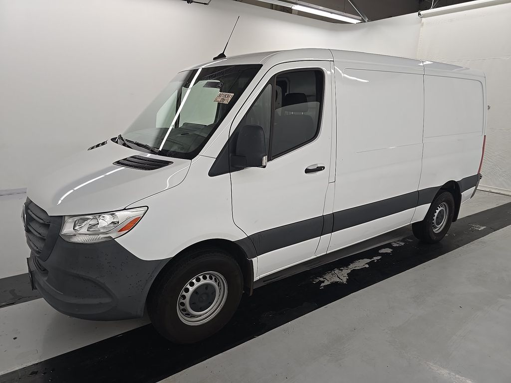 2021 Mercedes-Benz SPR 2500 Cargo photo