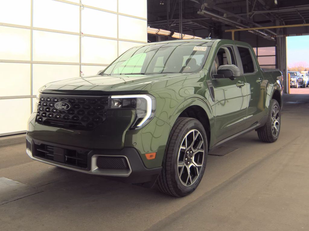 2025 Ford Maverick Lariat photo