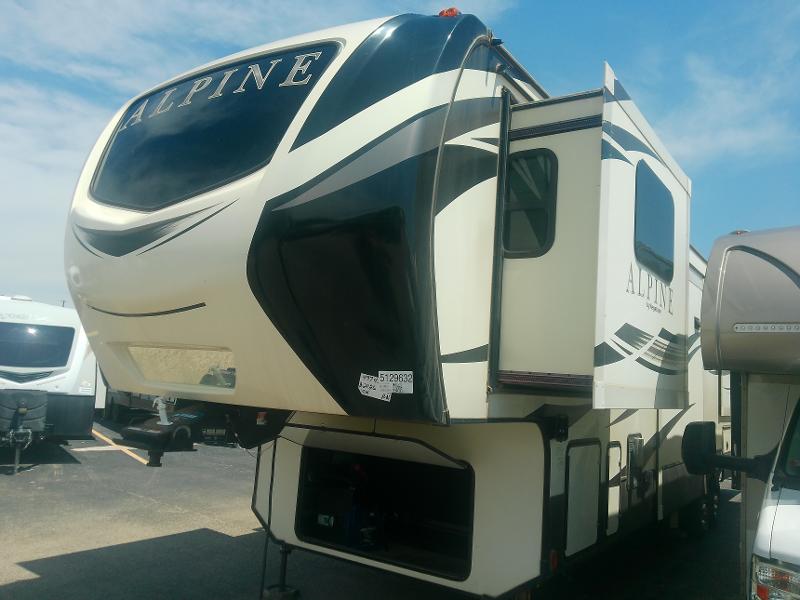 2019 Keystone Alpine 3711KP photo