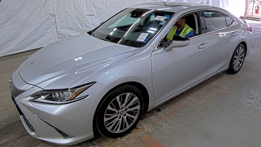 2021 Lexus ES ES 350 photo