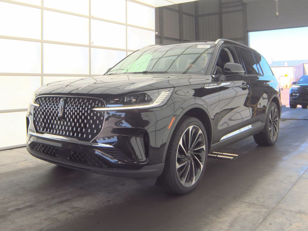 2025 Lincoln Aviator Reserve photo
