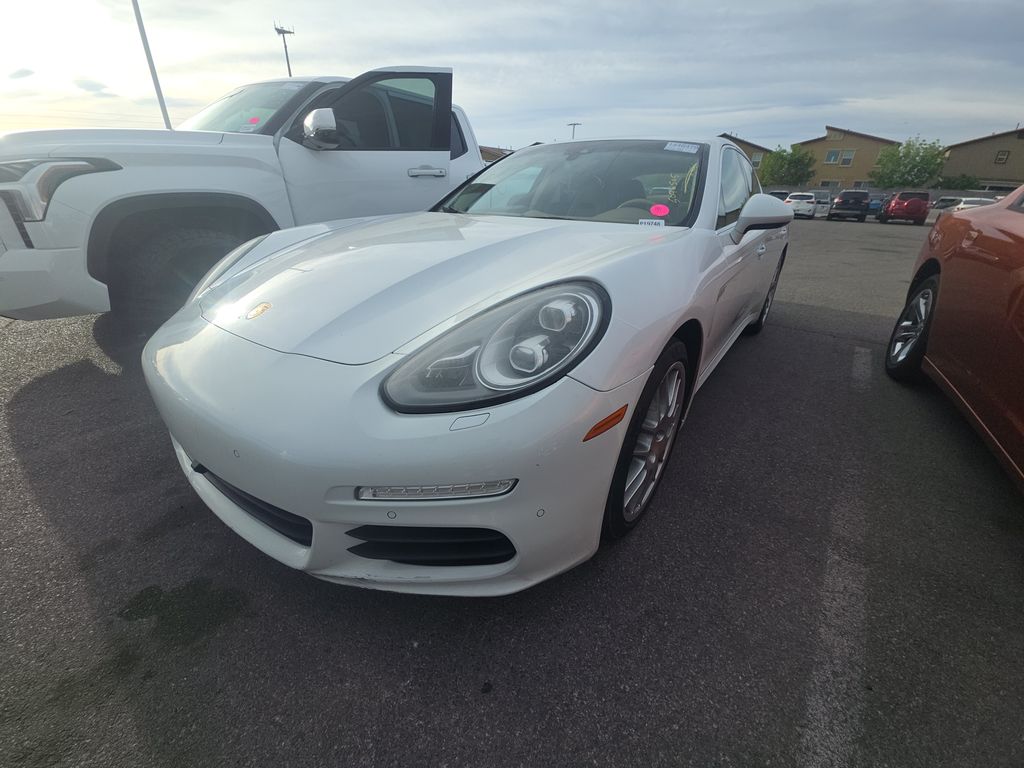 2014 Porsche Panamera S photo