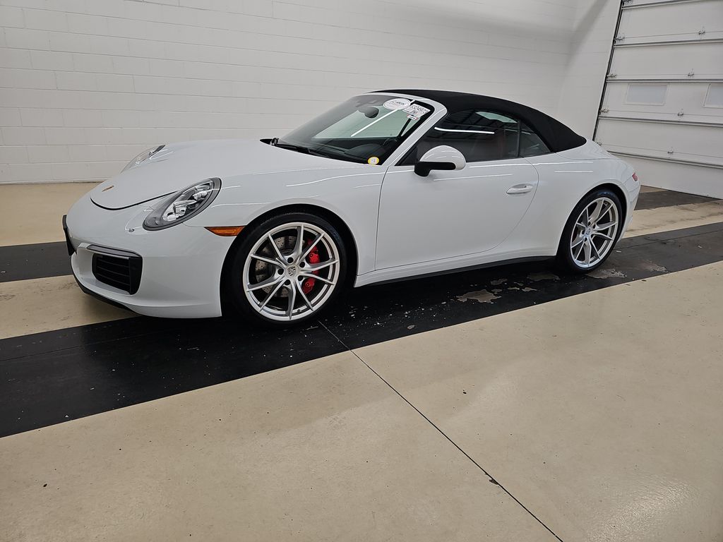2017 Porsche 911 Carrera 4S photo